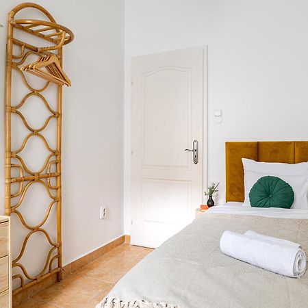 Jungle Aesthetics Downtown Apartman Aircon And Garage Parking Budapest Exterior foto