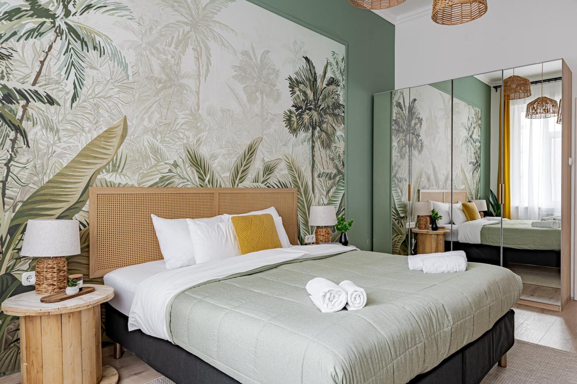 Jungle Aesthetics Downtown Apartman Aircon And Garage Parking Budapest Exterior foto